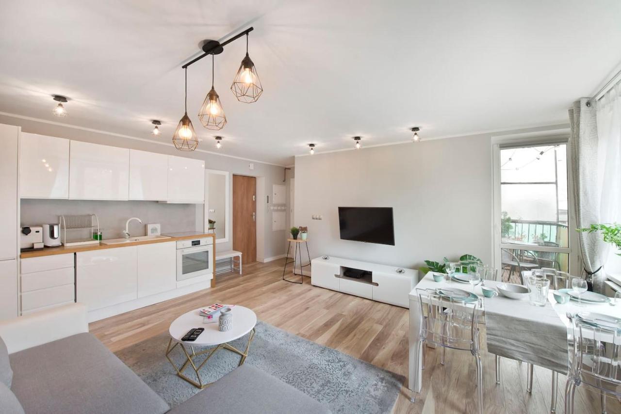 Stay Hip In Vibrant Centrally Located Apartment In Old Town Гданьск Экстерьер фото
