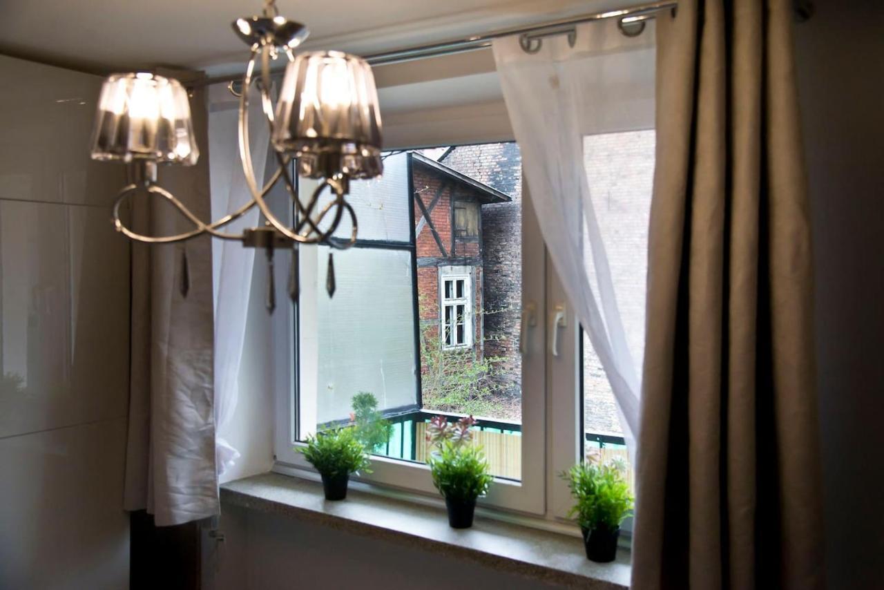 Stay Hip In Vibrant Centrally Located Apartment In Old Town Гданьск Экстерьер фото
