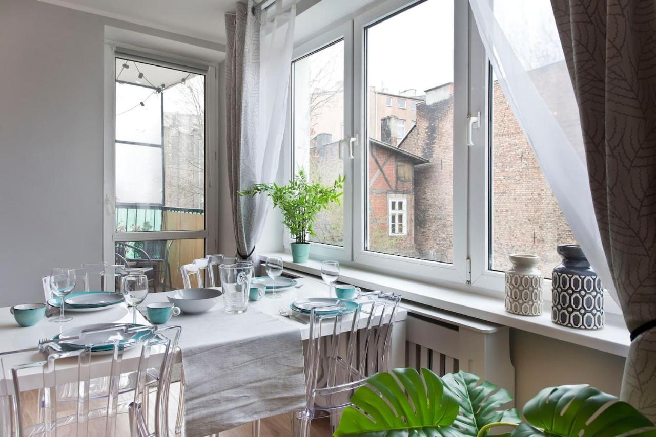 Stay Hip In Vibrant Centrally Located Apartment In Old Town Гданьск Экстерьер фото