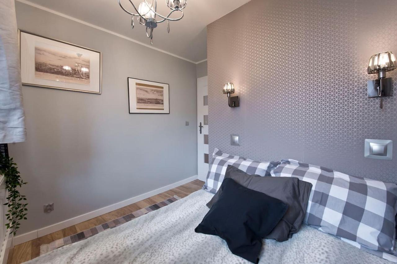 Stay Hip In Vibrant Centrally Located Apartment In Old Town Гданьск Экстерьер фото