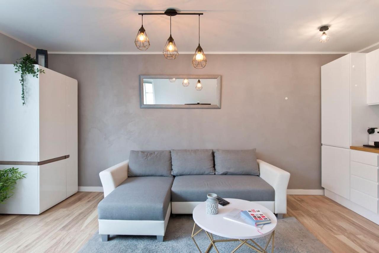 Stay Hip In Vibrant Centrally Located Apartment In Old Town Гданьск Экстерьер фото