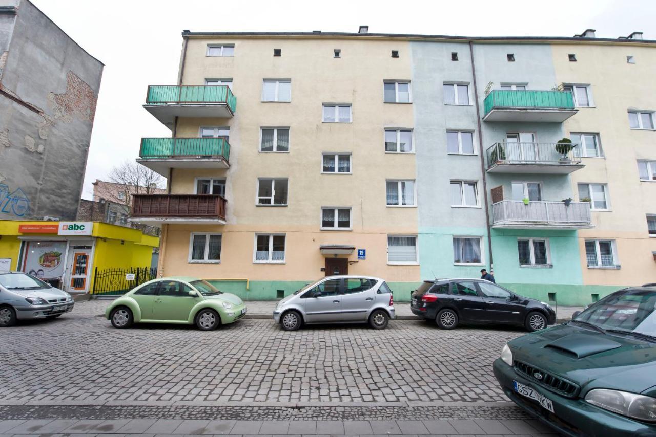 Stay Hip In Vibrant Centrally Located Apartment In Old Town Гданьск Экстерьер фото